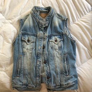 Vintage Levi’s denim vest